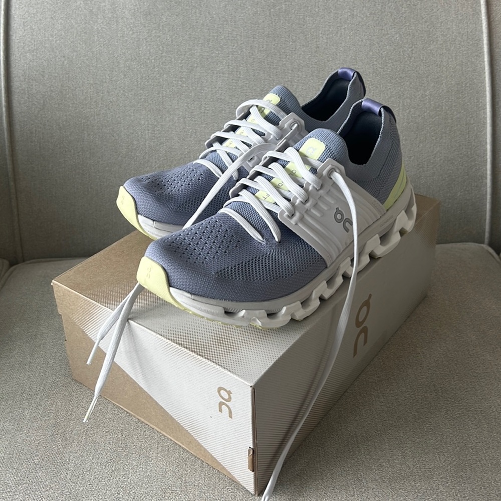 On cloudswift 3 sneakers women’s size 8